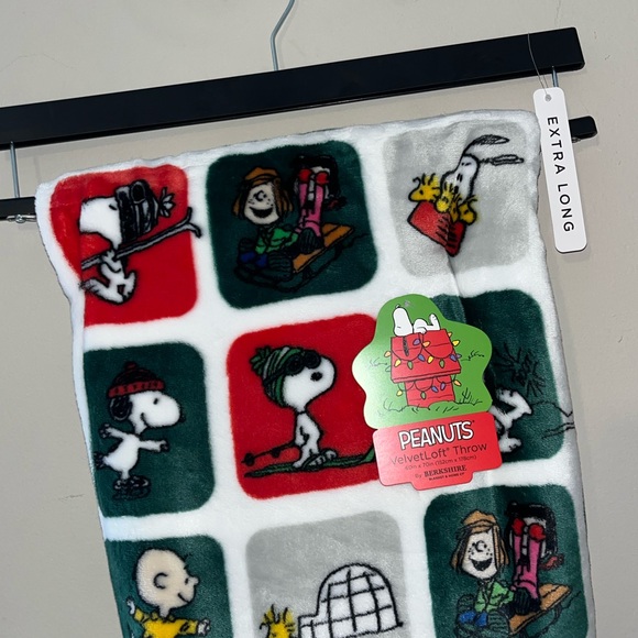 Snoopy Throw Blanket Charlie Brown Christmas Woodstock🎄🔴🟢 Peanuts Soft Xmas - Picture 4 of 8
